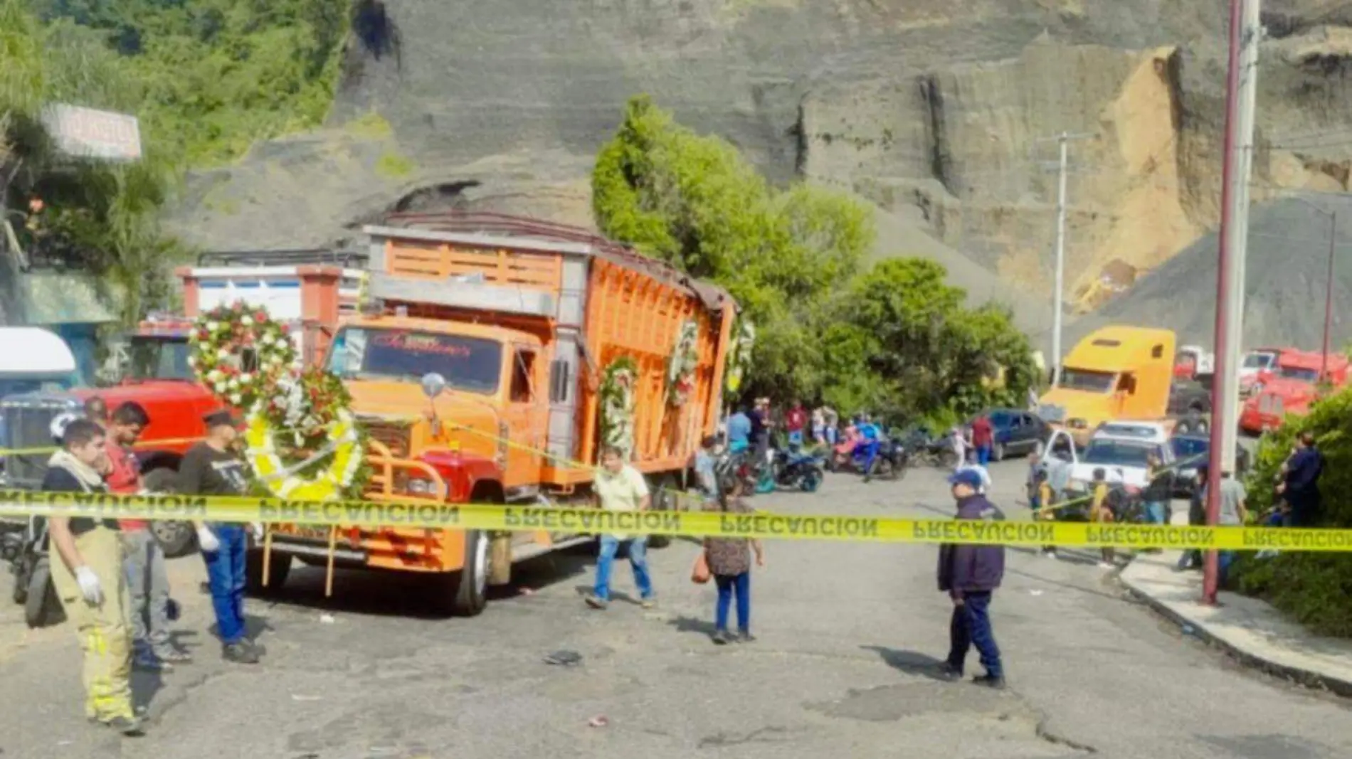 Cintas de precaución en accidente de Tacámbaro